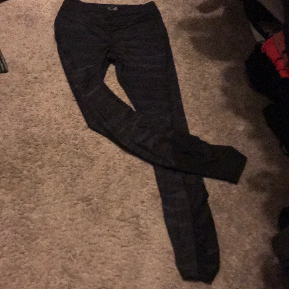 High rise patterned leggings